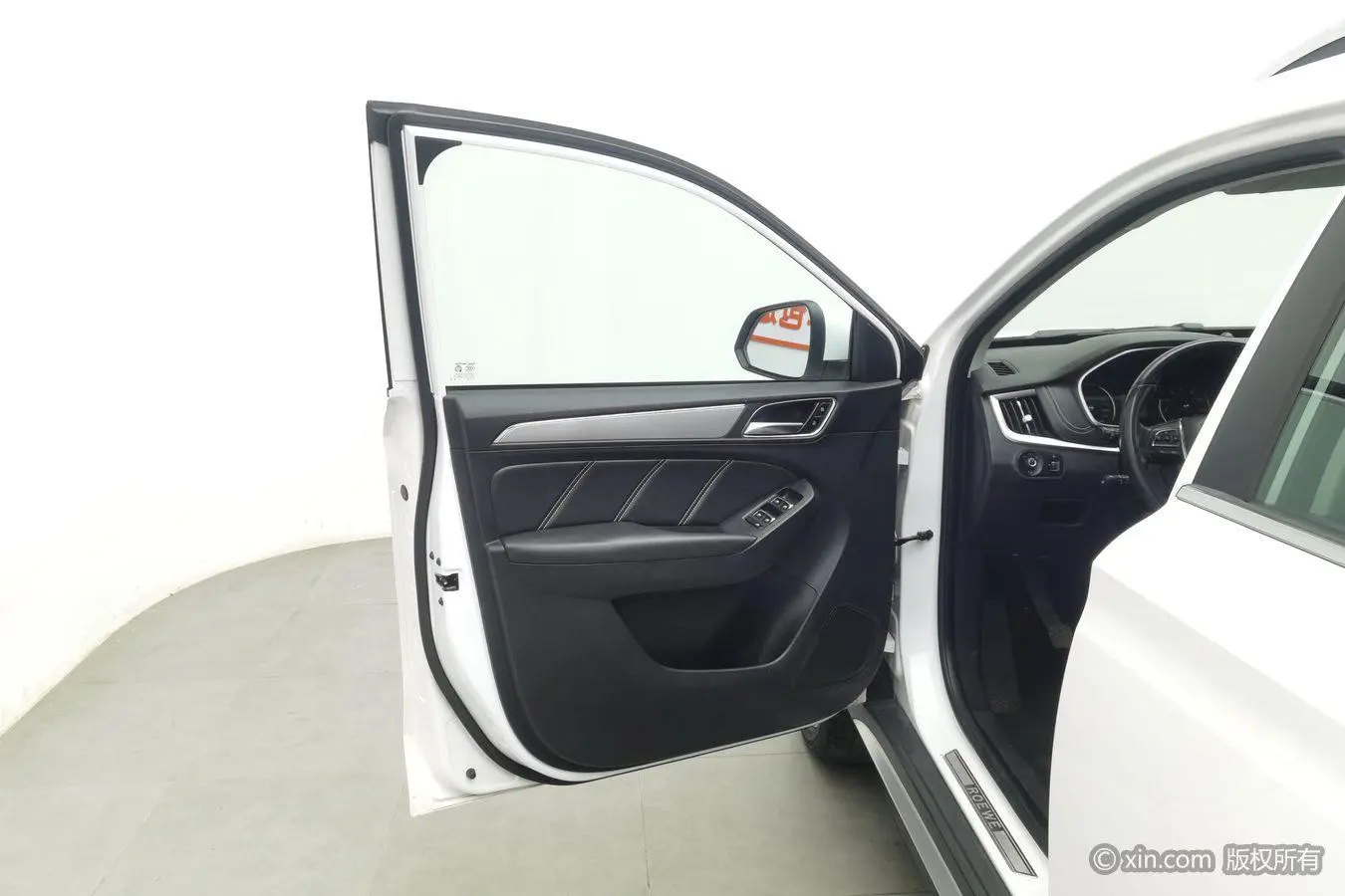 Roewe Roewe RX5 20T two-wheel drive manual 4G interconnection Platinum version