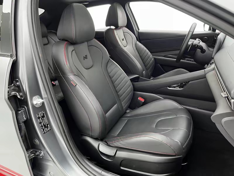 Hyundai Elantra 2023