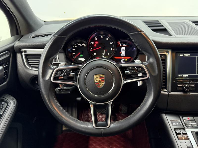 Porsche Macan 2014