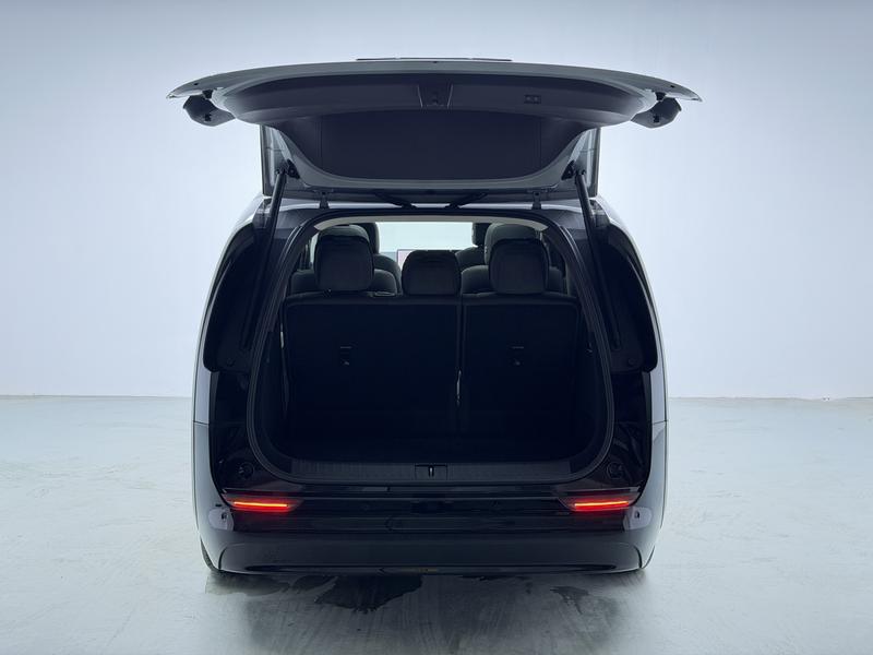 Li Auto Ideal MEGA 2024