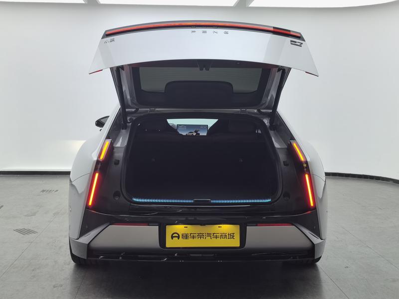 XPeng Xiaopeng P7 2025