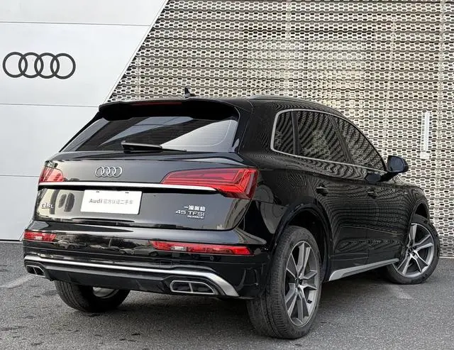 Audi Audi Q5L 45T luxury dynamic type