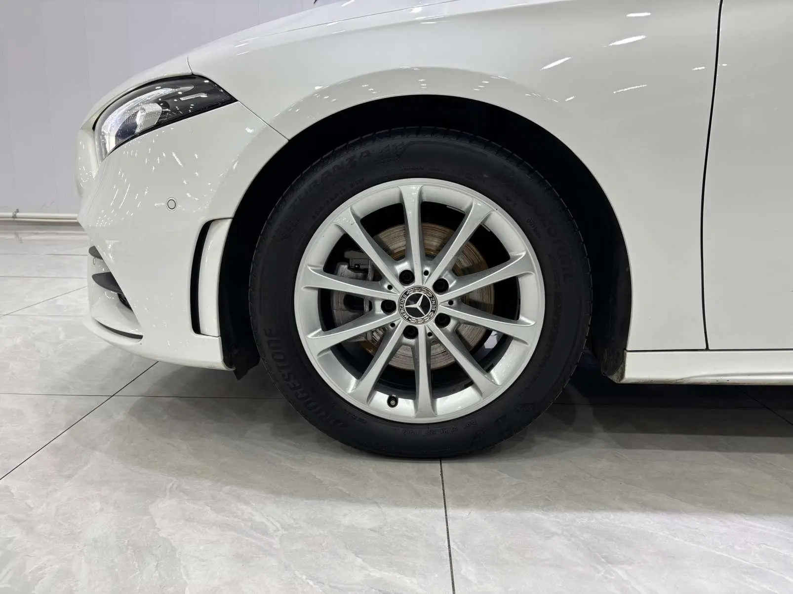 Mercedes-Benz Mercedes-Benz A-class A 200 L sports sedan