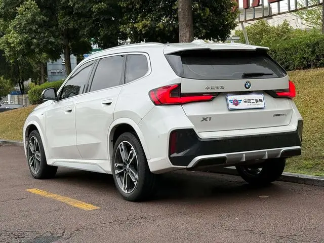 BMW BMW X1 sDrive25Li M sports suit