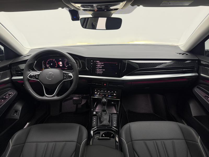 Volkswagen Passat 2024