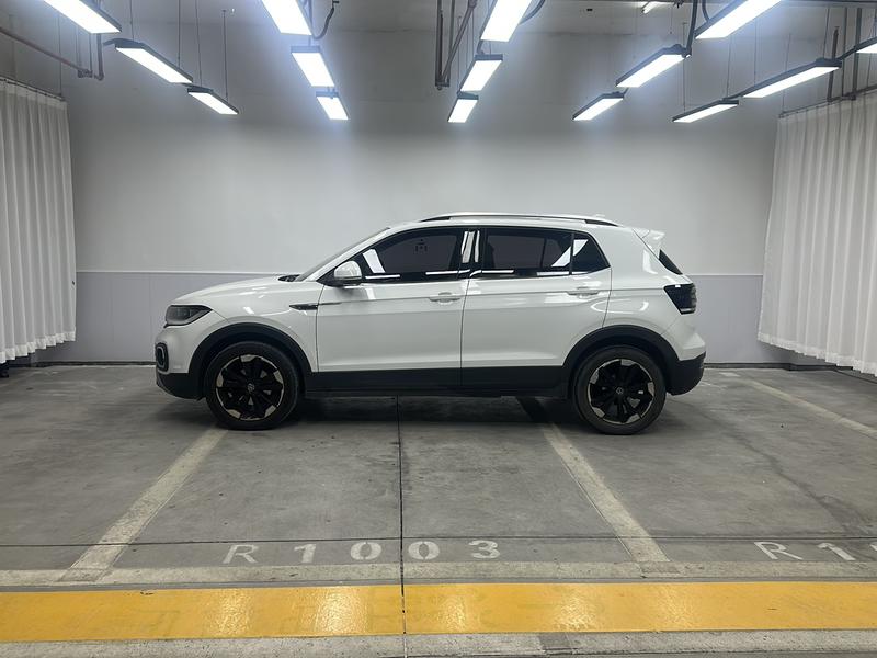 Volkswagen Explore Shadow 2021