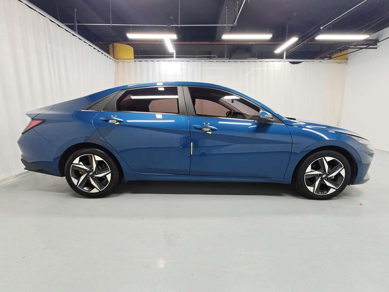 Hyundai Elantra 2022