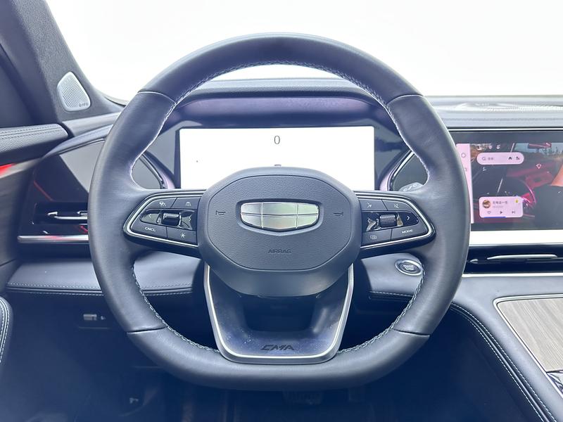 Geely Emgrand L 2025
