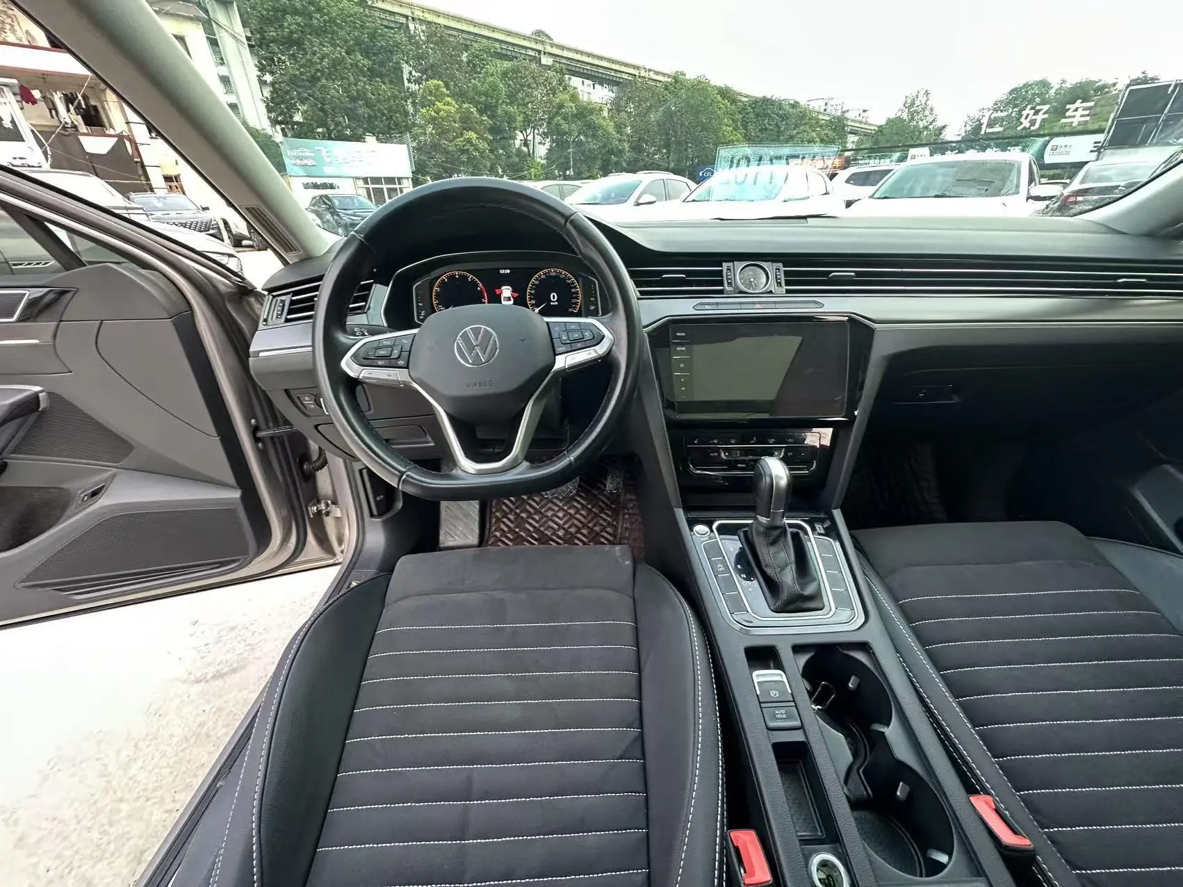 Volkswagen Magotan 330TSI DSG Luxury