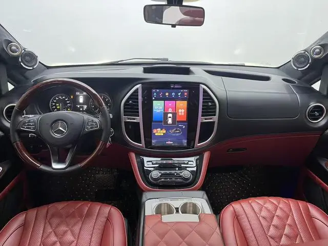 Mercedes-Benz Vito 2.0T Business Edition 7 Seats