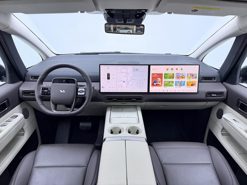 Li Auto Ideal MEGA 2024