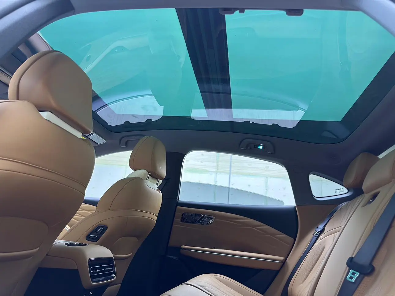 Geely Galaxy Galaxy Sparkle 8 PHEV 130km EM-i Premium Edition
