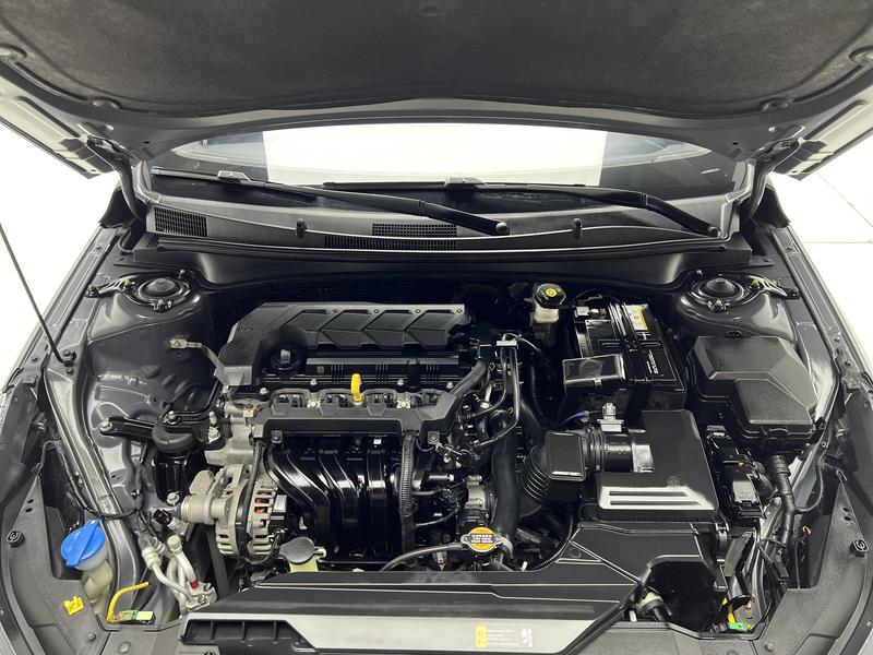 Hyundai Elantra 2022
