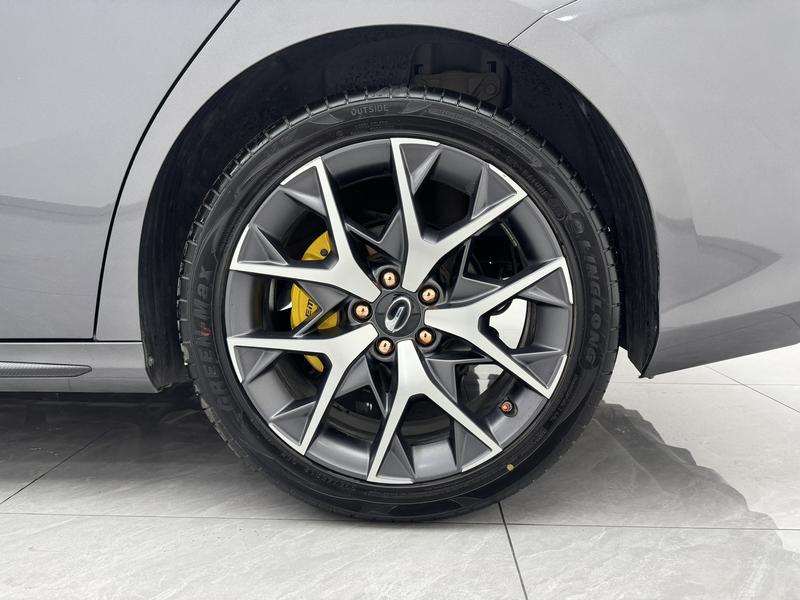 Trumpchi Shadow Leopard 2021