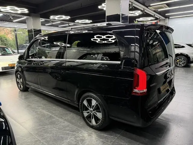 Mercedes-Benz Mercedes-Benz V-class V 260 L Long Wheelbase Premium Edition
