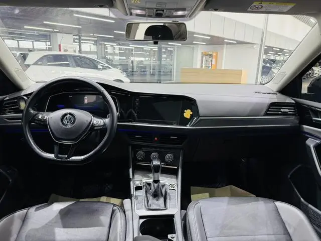 Volkswagen Sagitar 280TSI DSG 30th Anniversary Edition