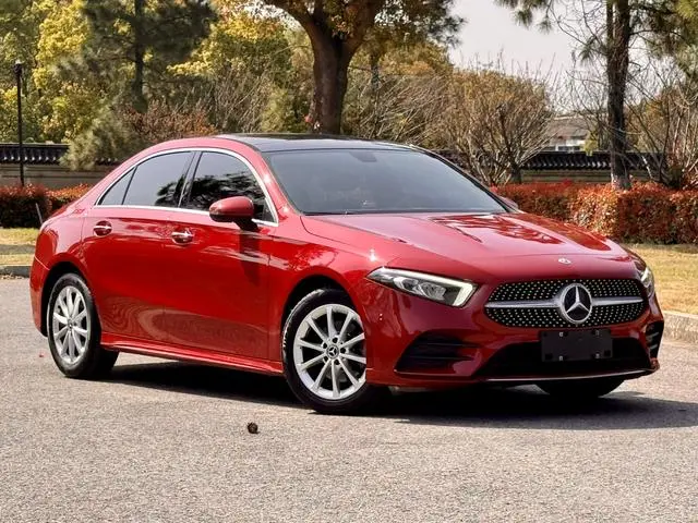 Mercedes-Benz Mercedes-Benz A-class A 200 L sports sedan dynamic Version