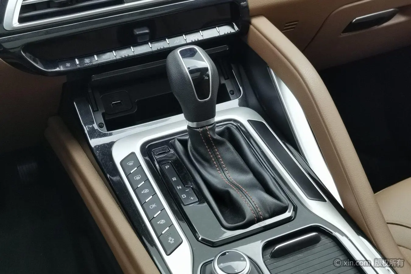 Haima Seahorse 7X 1.6TGDI automatic luxury 7-seater