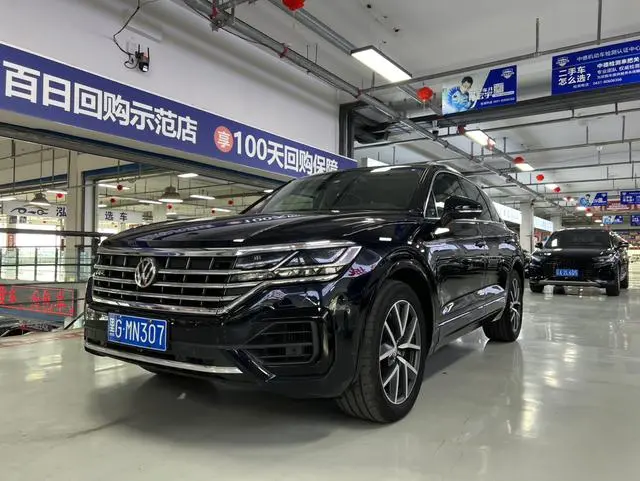 Volkswagen Touareg 3.0 TSI Sharp Edition