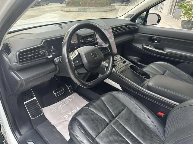 NIO NIO ES8 415KM base version seven seats