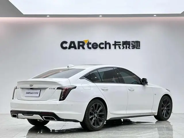 Cadillac Cadillac CT5 28T platinum sporty