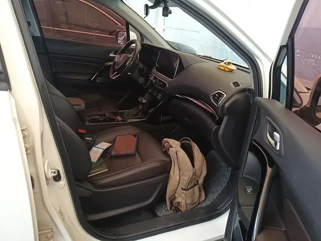 GAC Trumpchi GS4 235T automatic two-wheel drive luxury smart version