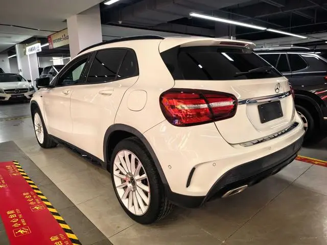 Mercedes-Benz Mercedes-Benz GLA GLA 200 Polar Limited Edition