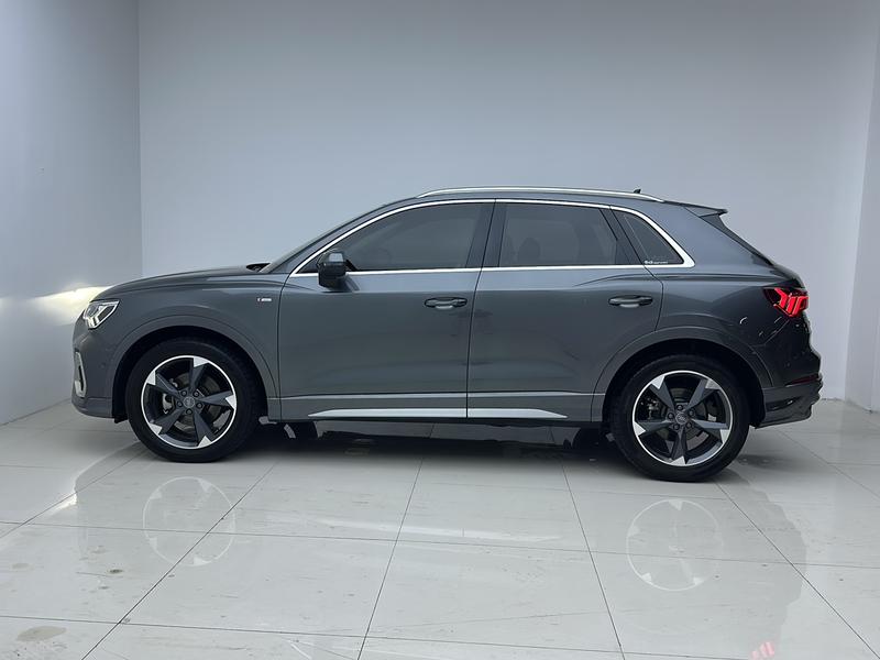 Audi Audi Q3 2021