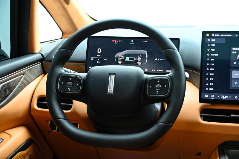 WEY 高山 PHEV 2025