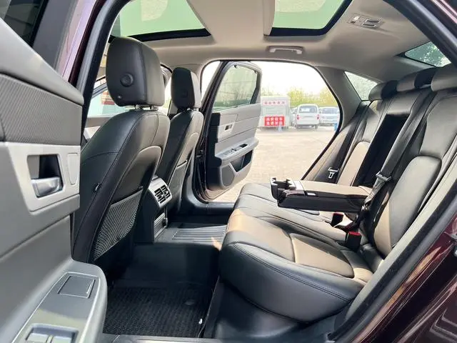 Jaguar Jaguar XFL 2.0T P200 two-wheel drive Elite Edition
