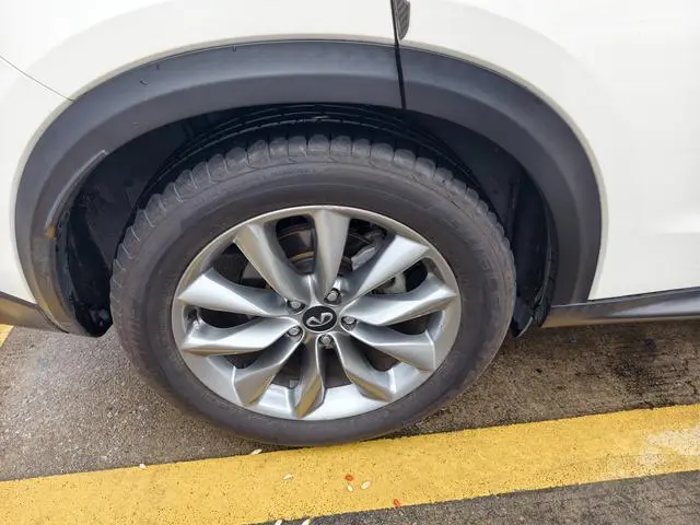Infiniti Infiniti QX50 2.0T two-wheel drive fashion version