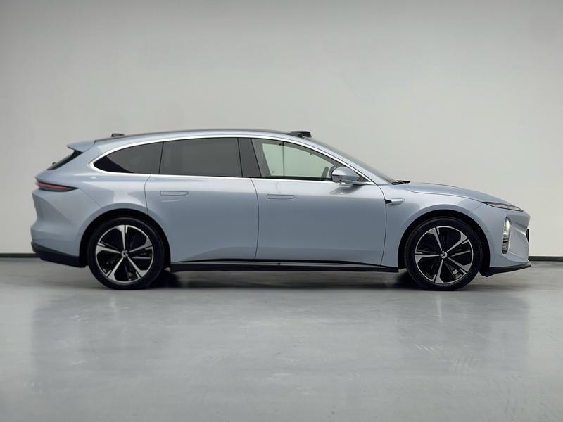 NIO NIO ET5 Touring 2025