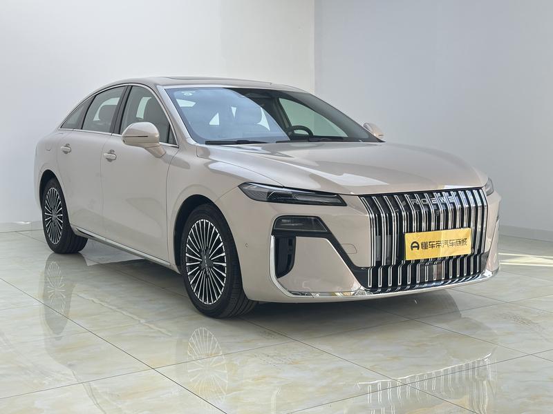 Roewe Roewe M7 DMH 2025
