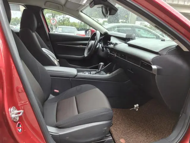 Mazda Mazda 3 Angkesaila 1.5L automatic quality American version