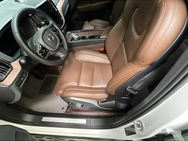 Volvo Volvo XC60 PHEV T8 four-wheel drive long battery life Zhiya Deluxe Edition