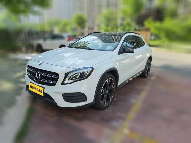Mercedes-Benz Mercedes-Benz GLA GLA 220 4MATIC sports type