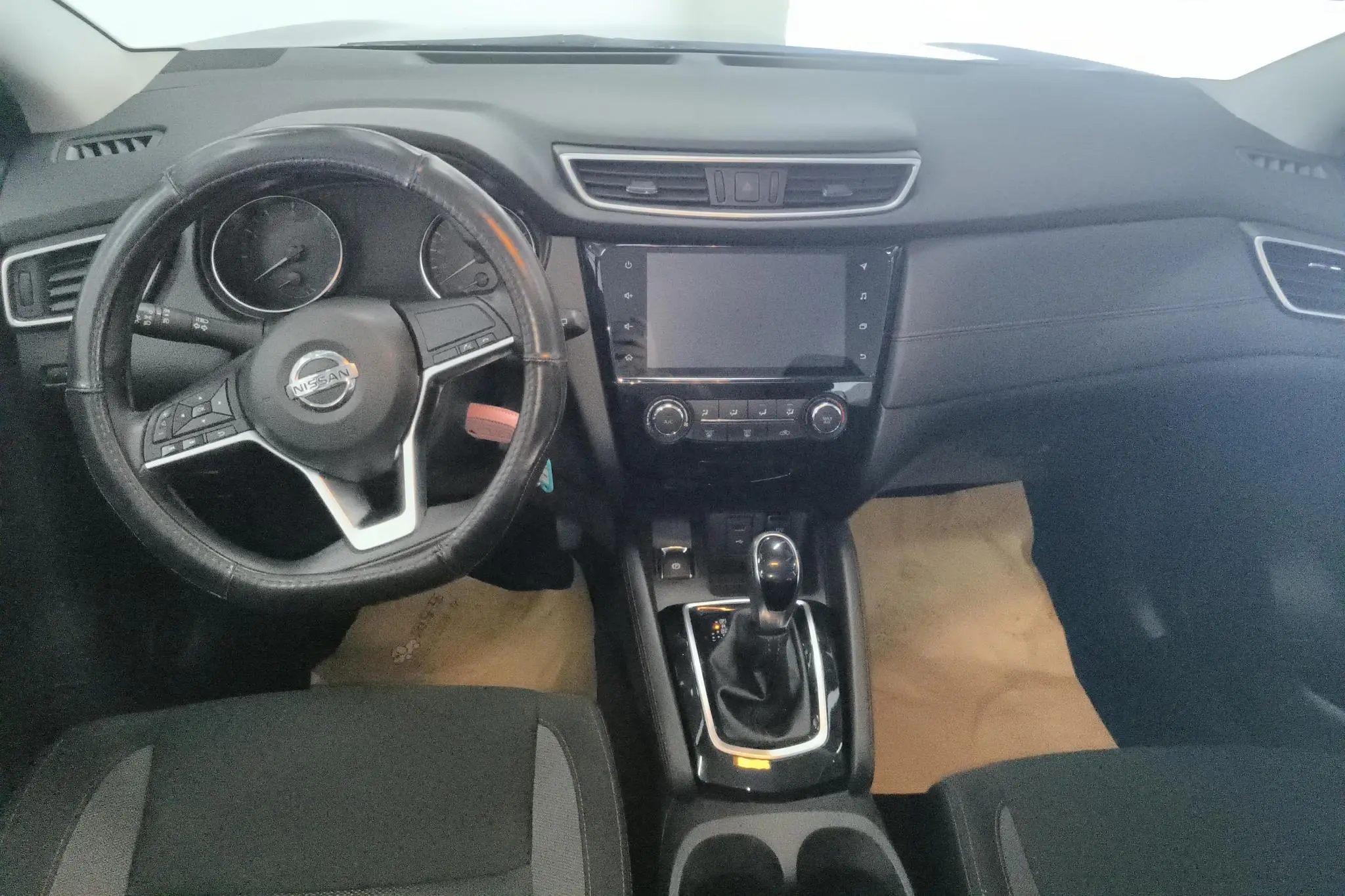 Nissan Qashqai 2.0 L XV Smart Edition