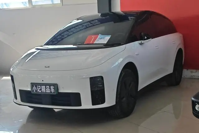 Li Auto Ideal i6 Two-wheel drive standard edition