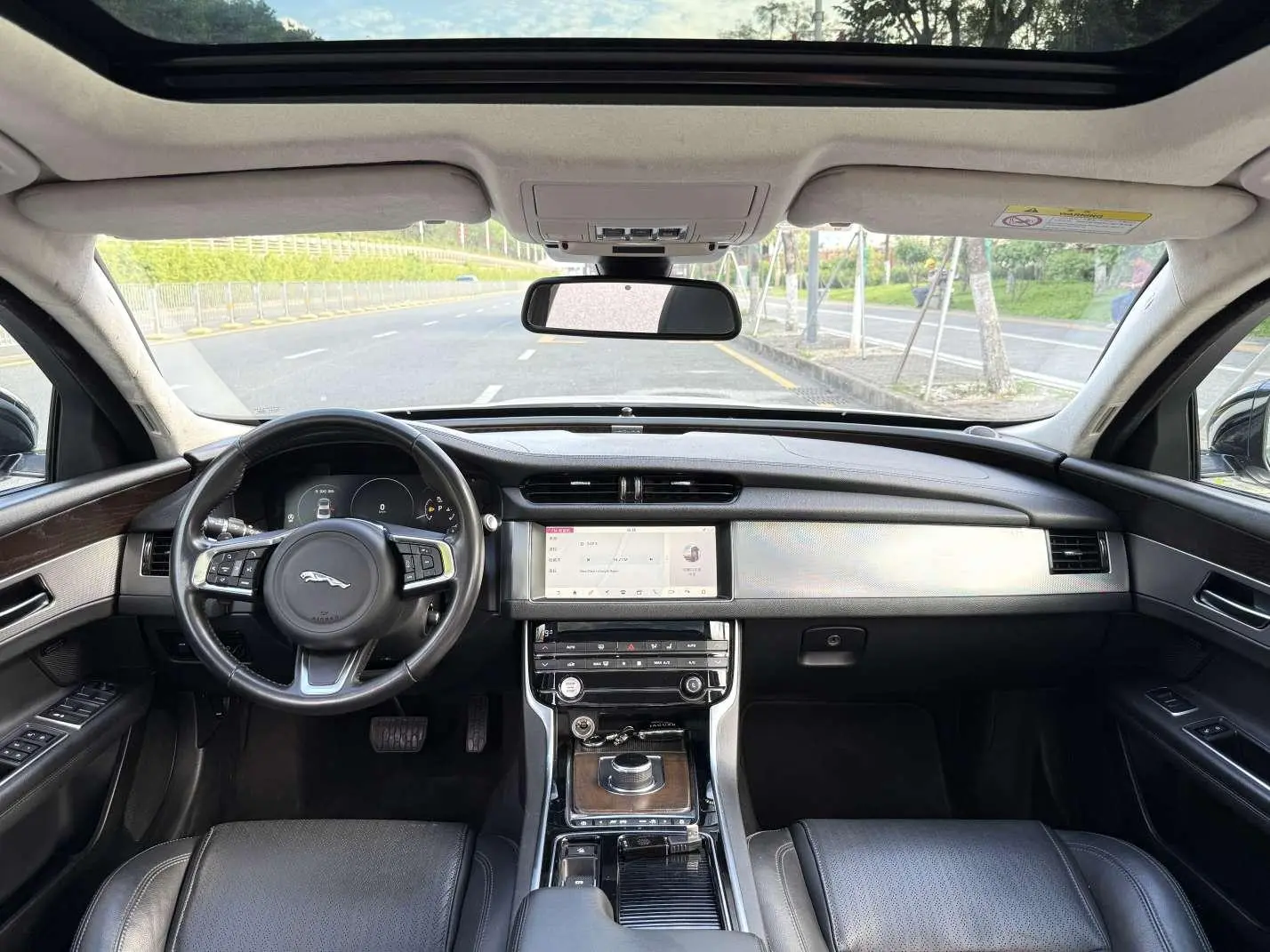 Jaguar Jaguar XFL 2.0T P250 four-wheel drive Exclusive Edition