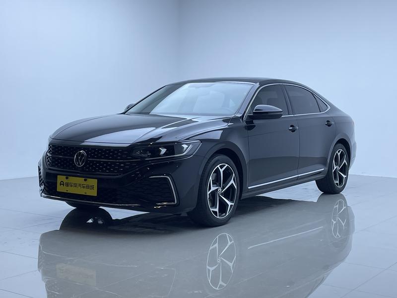 Volkswagen Passat 2024