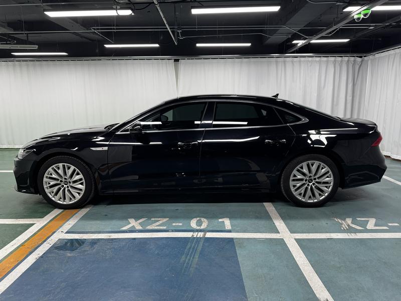 Audi Audi A7L 2024