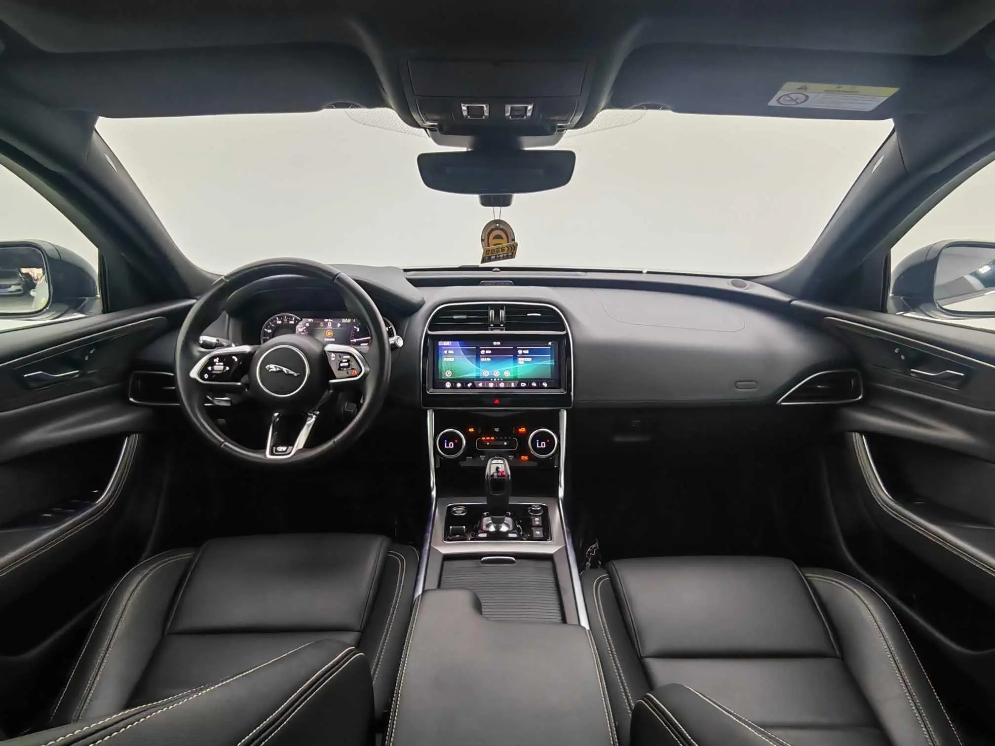 Jaguar Jaguar XEL 2.0T 200PS R-DYNAMIC S Enterprising Sports Edition