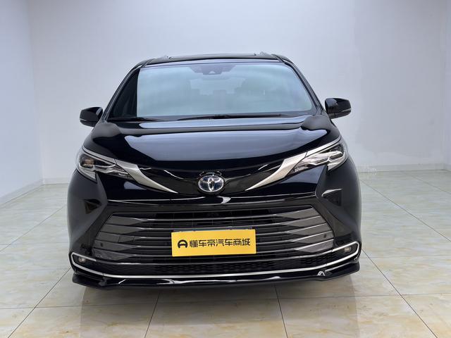Toyota Sienna 2023