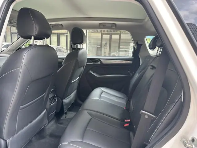 Roewe Roewe RX5 20T two-wheel drive automatic 4G interconnection platinum version