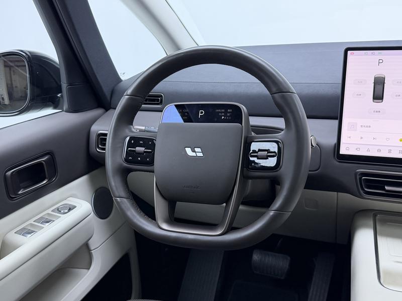 Li Auto Ideal MEGA 2024