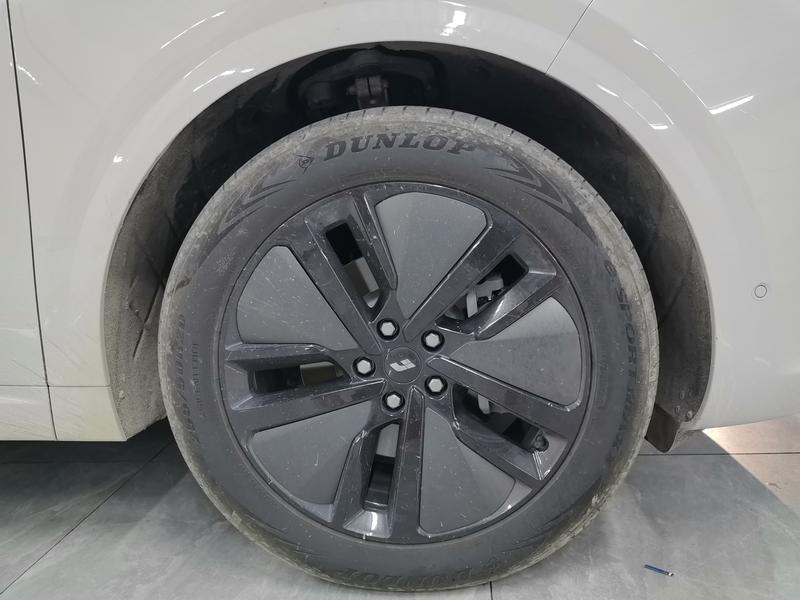 Li Auto Ideal L6 2024