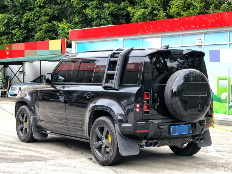 Land Rover guard 2025