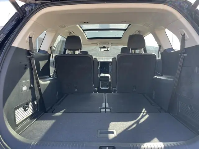 Hongqi Hongqi HS7 PHEV 2.0T four-wheel drive Qichang version 6 seats