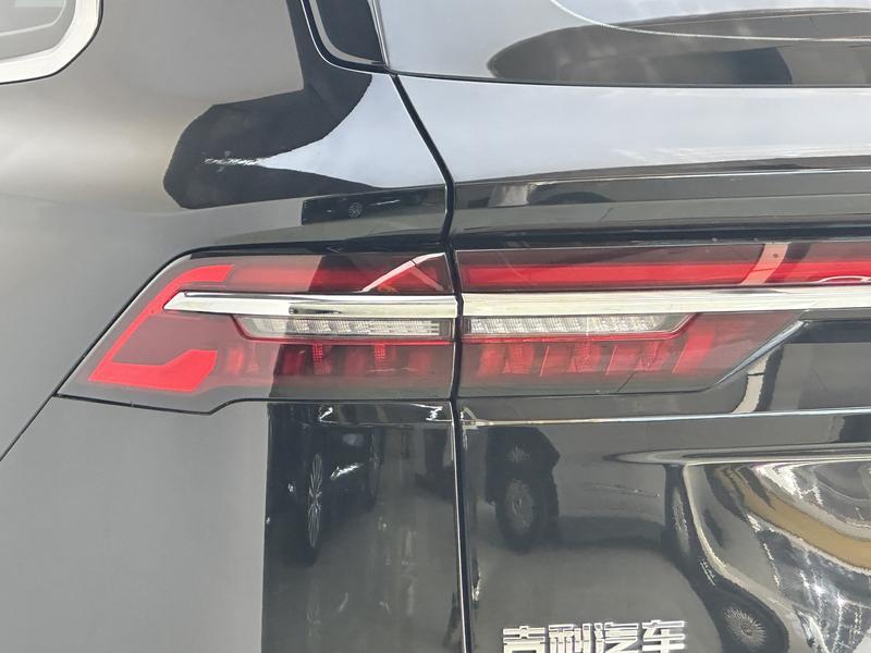 Geely Emgrand L 2024
