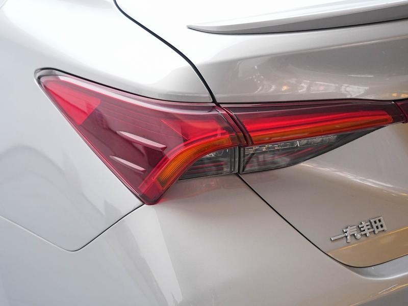 Toyota Asian Dragon 2019